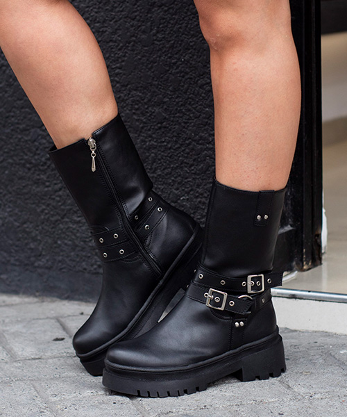 Botas largas Ivi color negro para mujer