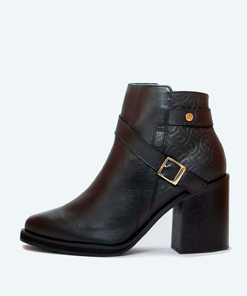Botin Christa color negro para mujer