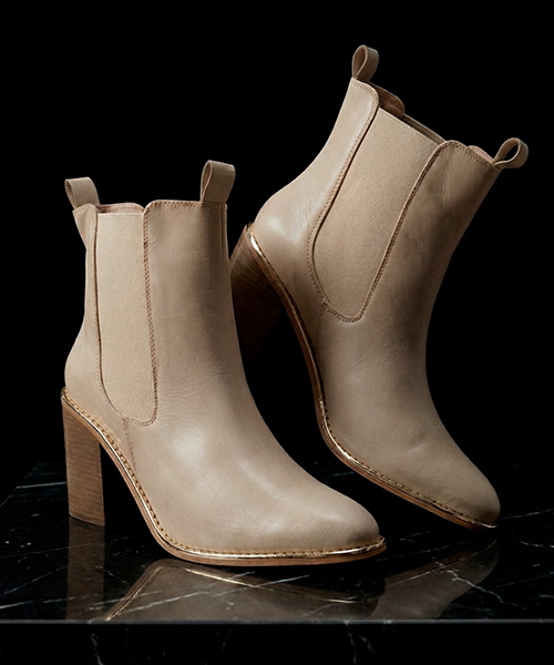 Botines Chelsea color beige para mujer