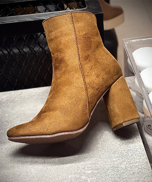 Botines Velvet color honey para mujer