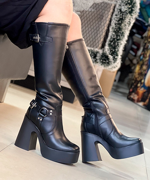 Botas largas Laila color negro para mujer